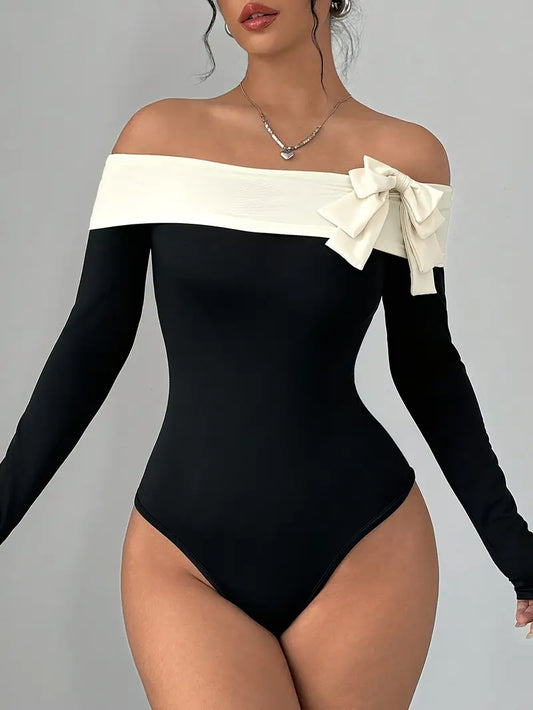 Elizabeth - Chic off-the-shoulder bodysuit med sløjfedetalje